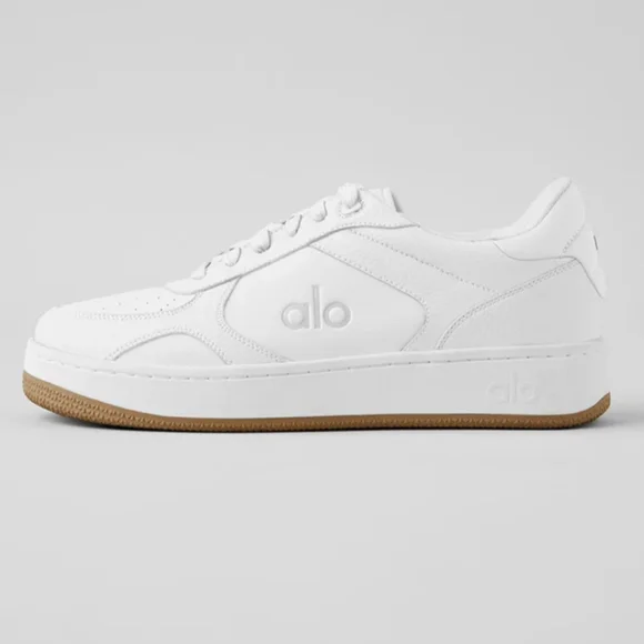 【Alo Yoga】アローヨガ Alo Recovery Mode Sneaker ALO Yoga | Shoes | Alo Recovery Mode Sneakers | Poshmark